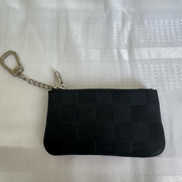 Louis Vuitton Black Textured Pouch - Picture 1 of 6